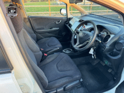 
										2013 Honda Jazz full									