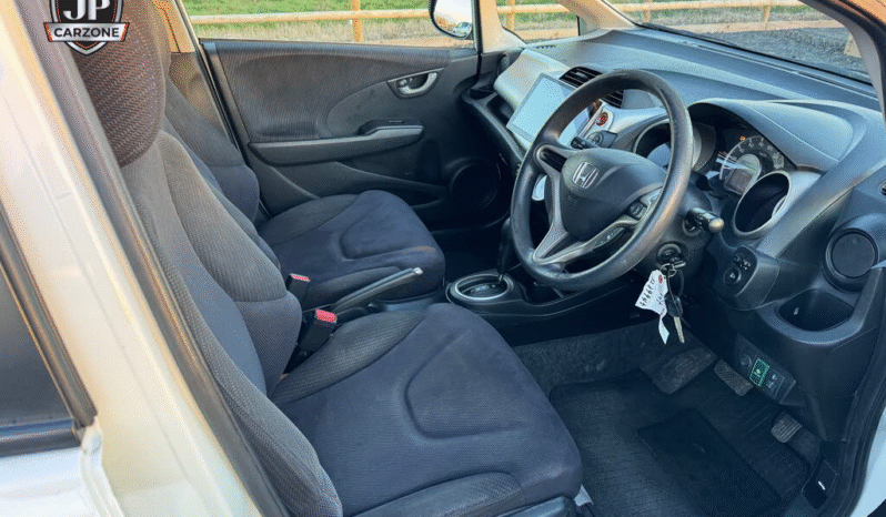 
								2013 Honda Jazz full									