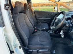 
										2013 Honda Jazz full									