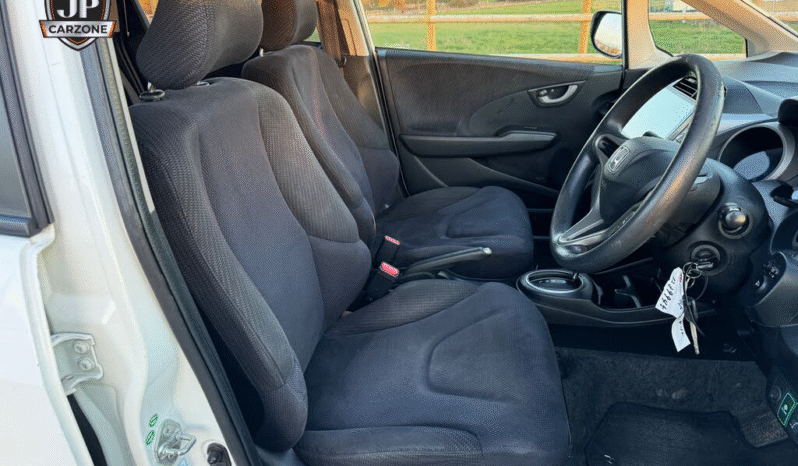 
								2013 Honda Jazz full									