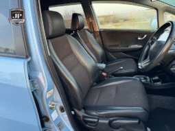 
										2013 Honda Jazz full									