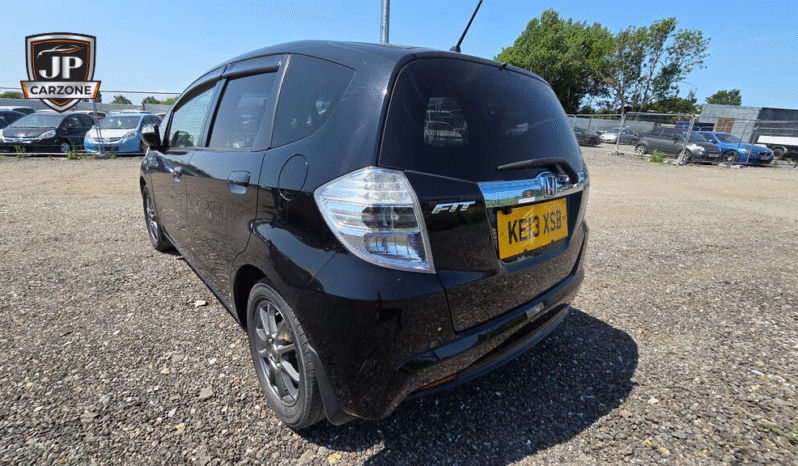 
								2013 Honda Jazz full									