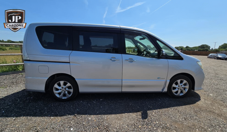 
								2013 Nissan Serena full									