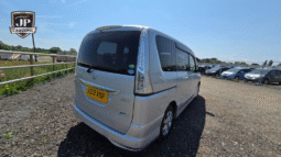 
										2013 Nissan Serena full									