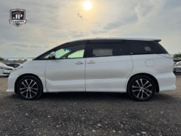 
										2013 Toyota Estima 2.4 Aeras full									