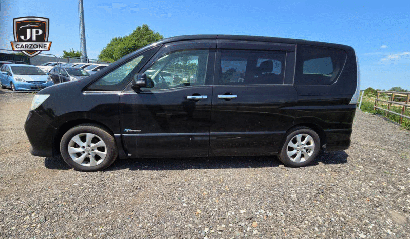 
								2013 Nissan Serena full									