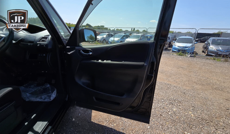 
								2013 Nissan Serena full									