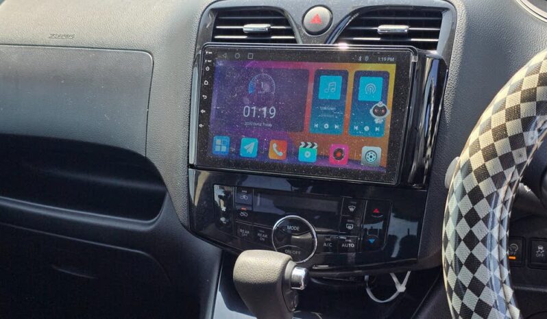 
								2013 Nissan Serena full									