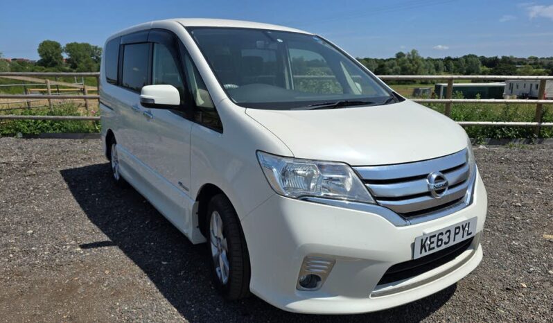 
								2013 Nissan Serena full									
