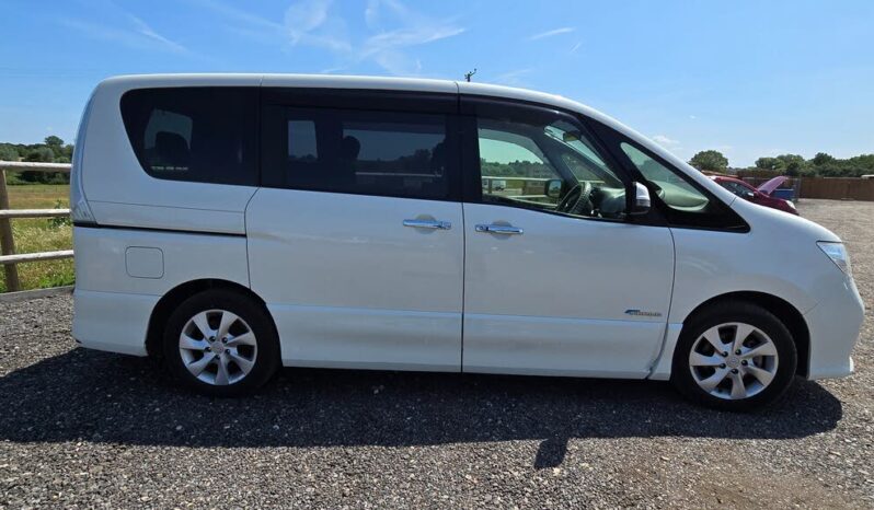 
								2013 Nissan Serena full									