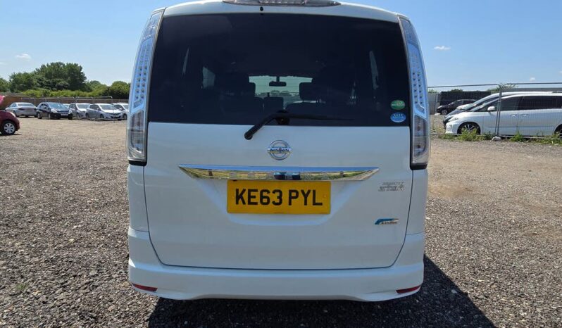
								2013 Nissan Serena full									