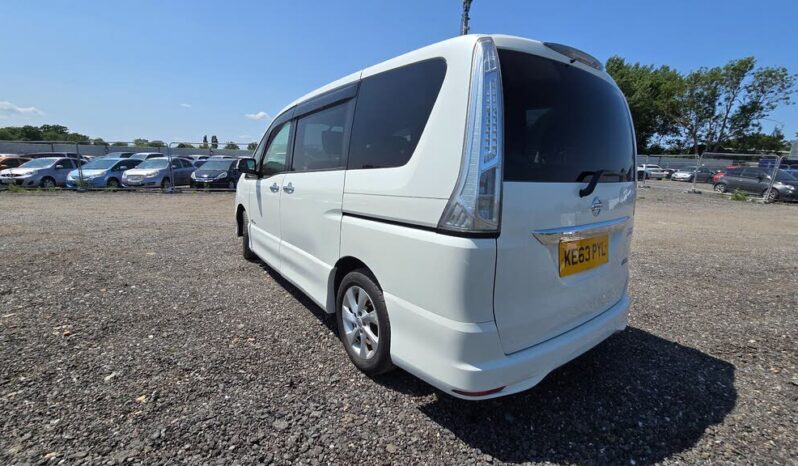
								2013 Nissan Serena full									