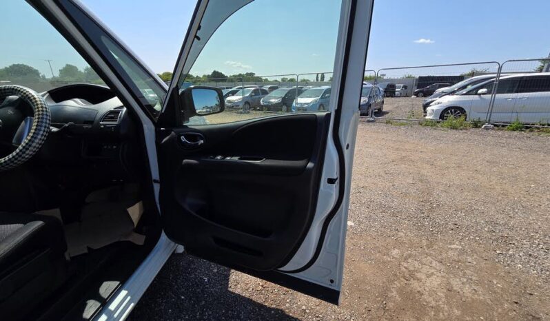 
								2013 Nissan Serena full									