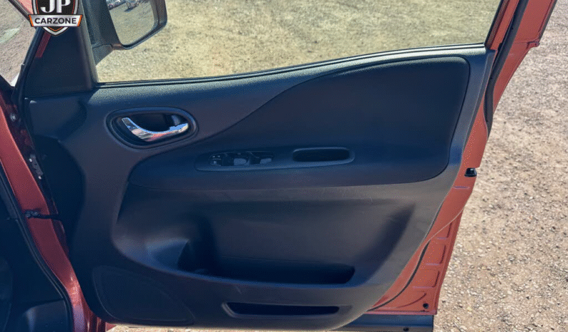 
								2014 Nissan Serena 2.0 Highway Star full									