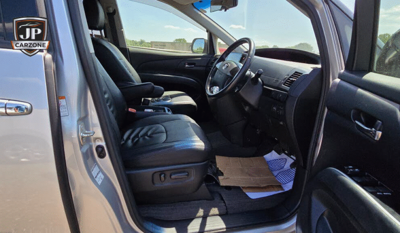 
								2014 Toyota Estima full									