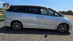
										2014 Toyota Estima full									
