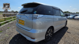 
										2014 Toyota Estima full									