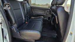 
										2013 Nissan Serena full									