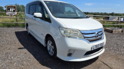 
										2013 Nissan Serena full									
