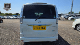 
										2013 Nissan Serena full									