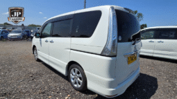 
										2013 Nissan Serena full									